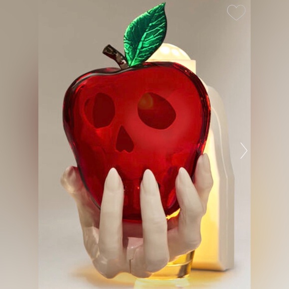 Bath & body works EVIL APPLE wallflower plug - Picture 1 of 5